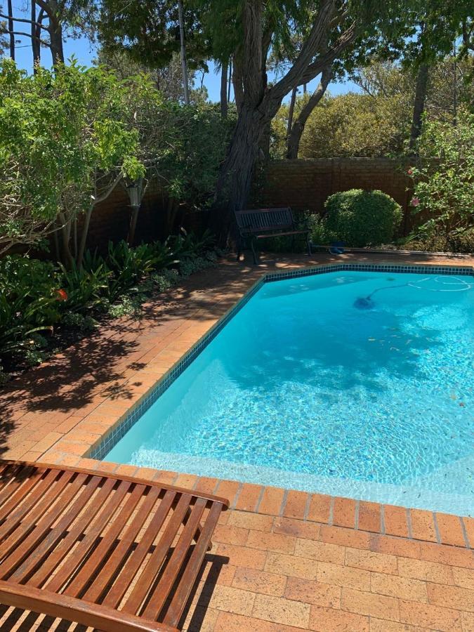 Squirrels Way Cottages Le Cap Extérieur photo