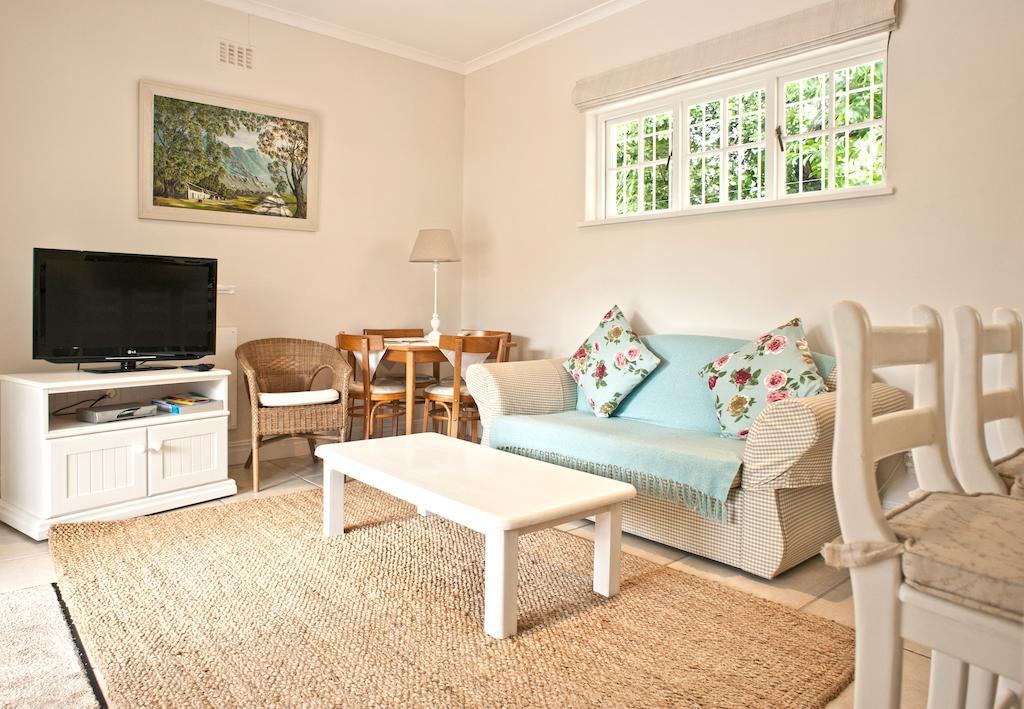 Squirrels Way Cottages Le Cap Chambre photo