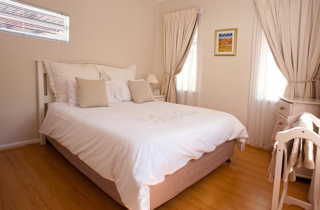 Squirrels Way Cottages Le Cap Chambre photo
